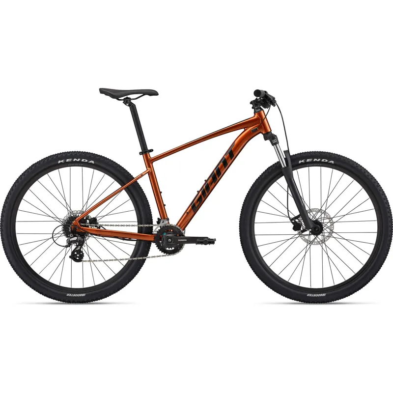 2022 Giant Talon 3 27.5 Mountain Bike in Amber Glow