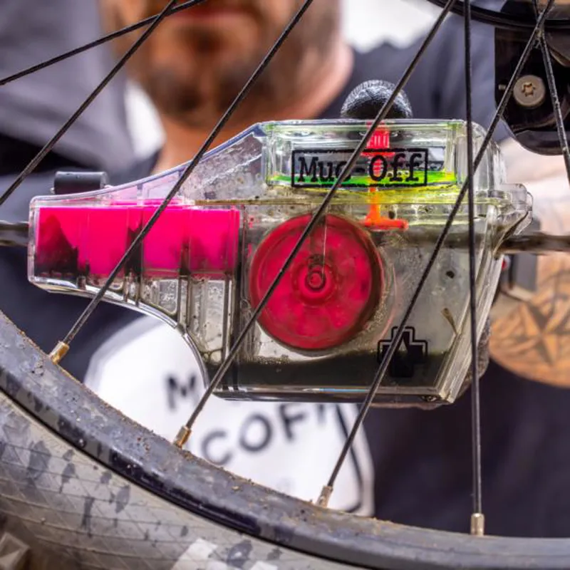 Muc-Off X3 Chain Cleaning Kit-2